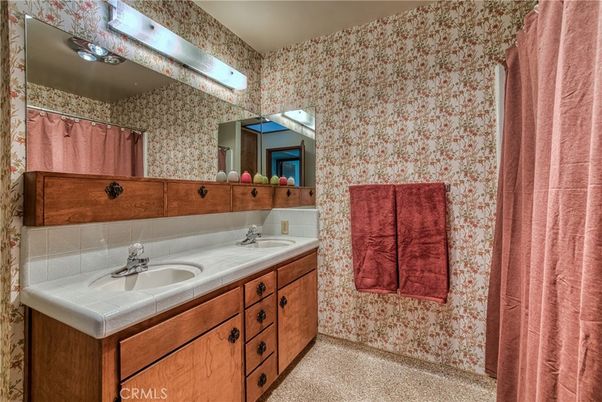Bathroom, Dual Sink Vanities, Interior, Tile Countertops