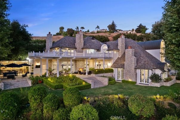Backyard, Exterior, Facade, Brick Facade, French Provincial