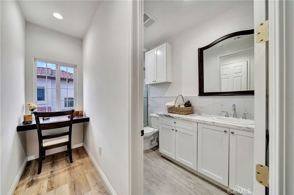Bathroom, Interior, Recessed Lighting, Wood Texture Flooring