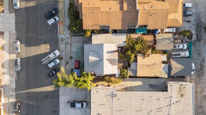 Exterior, Drone