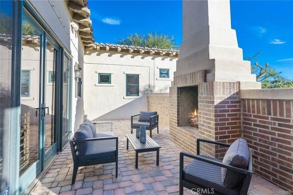 Exterior, Fireplace