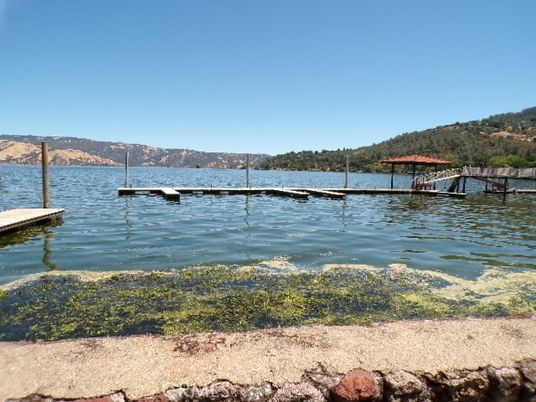 Exterior, Lake
