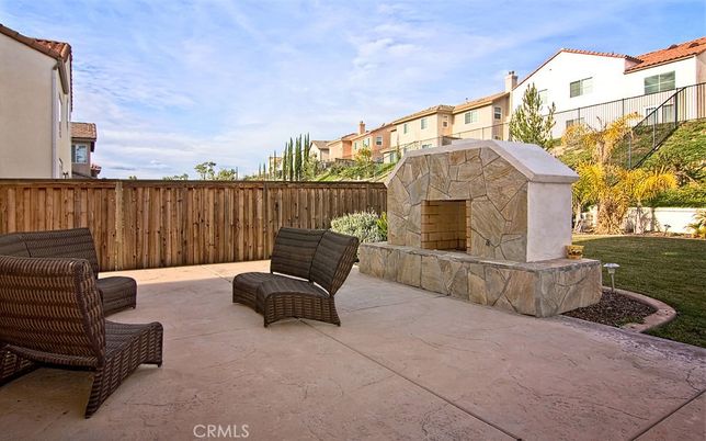 Exterior, Fireplace