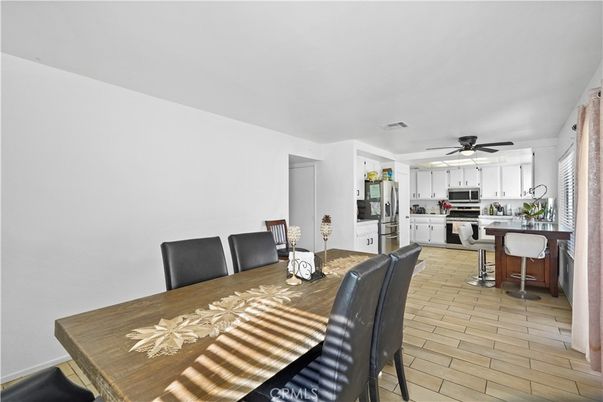 Dining room, Interior, Kitchen, Stainless Steel Appliances, Wood Texture Flooring