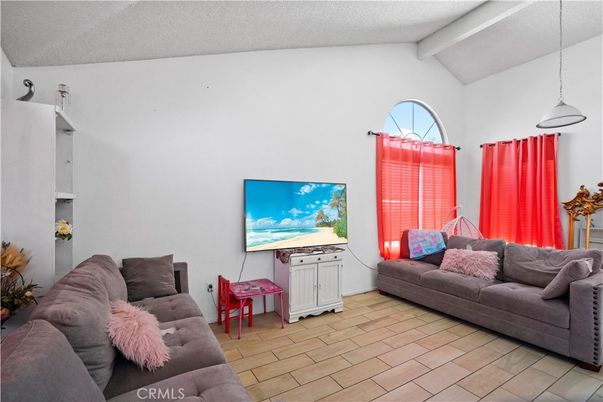 Interior, Living room, Pendant Lights