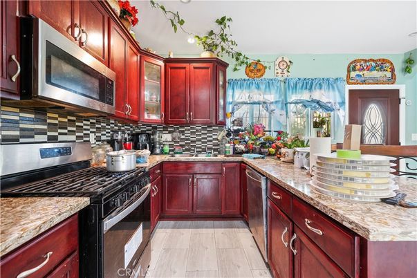 Interior, Kitchen, Stainless Steel Appliances, Wood Texture Flooring