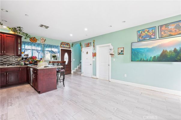 Dining room, Interior, Kitchen, Recessed Lighting, Wood Texture Flooring