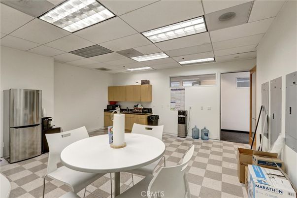 Dining room, Interior, Kitchen, Recessed Lighting