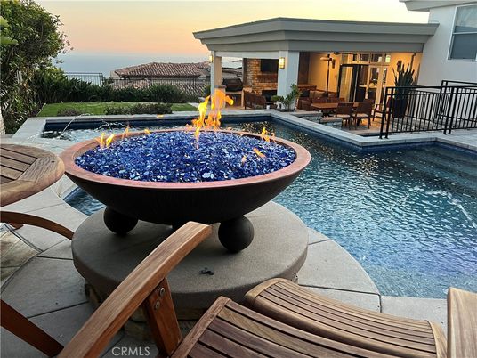 Exterior, Pool, Water