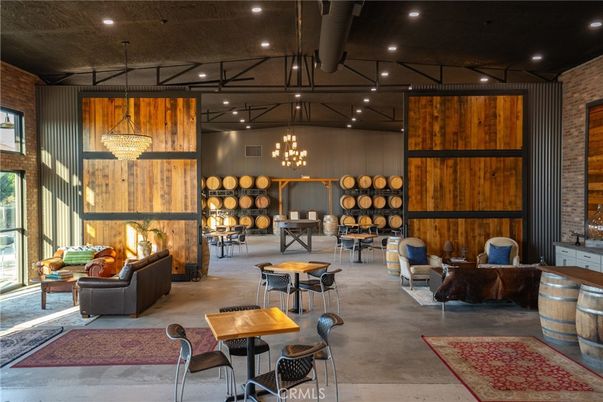Interior, Living room, Pendant Lights, Recessed Lighting, Wooden Walls