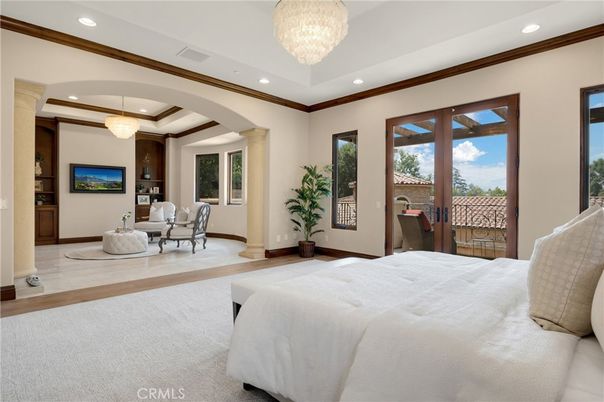Bedroom, Chandelier, Interior, Pendant Lights, Recessed Lighting