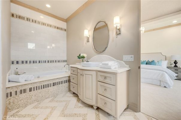 Bathroom, Bedroom, Interior, Recessed Lighting