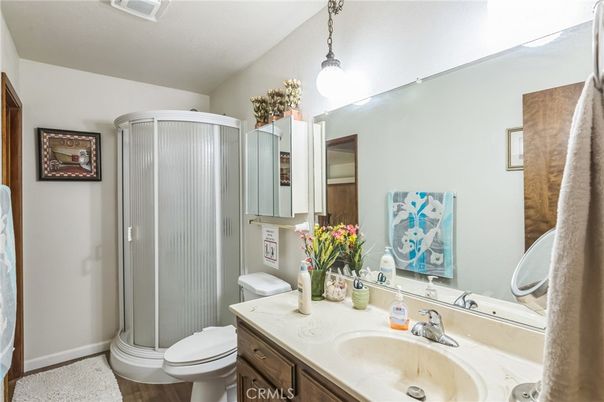Bathroom, Interior, Pendant Lights, Wood Texture Flooring