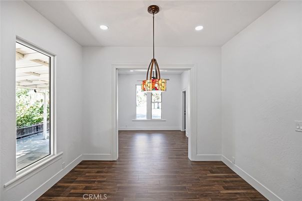 Interior, Pendant Lights, Recessed Lighting, Wood Texture Flooring