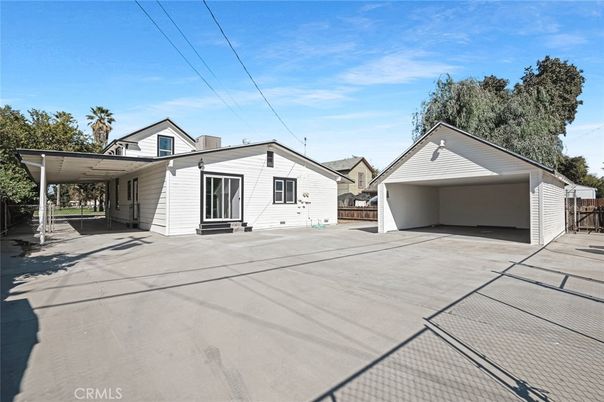 Detached Garage, Exterior