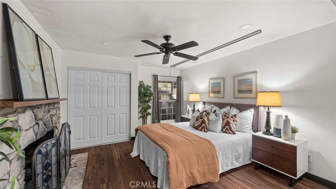 Bedroom, Fireplace, Interior, Recessed Lighting, Wood Texture Flooring