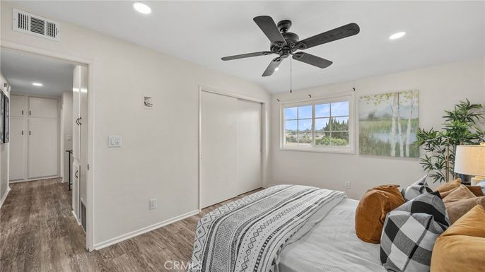 Bedroom, Interior, Recessed Lighting, Wood Texture Flooring