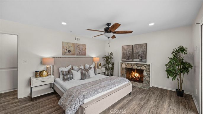 Bedroom, Fireplace, Interior, Recessed Lighting, Wood Texture Flooring