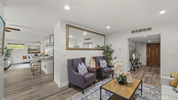 Dining room, Interior, Living room, Recessed Lighting, Wood Texture Flooring