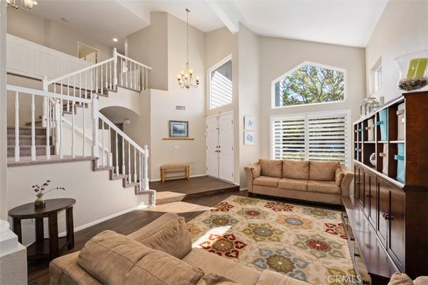 Chandelier, Interior, Living room, Recessed Lighting, Wood Texture Flooring
