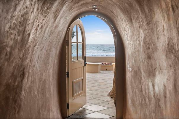 Interior, Water