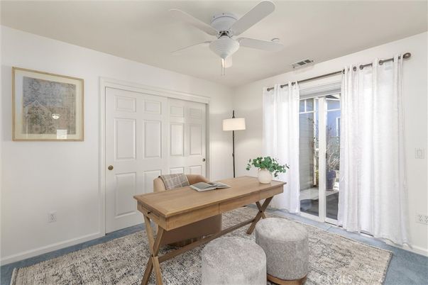 Home Office, Interior