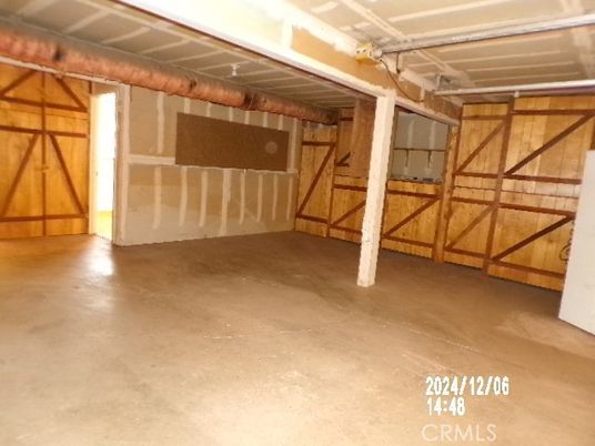 Garage, Interior