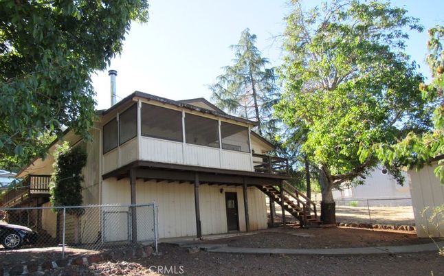 Exterior, Facade, Modern
