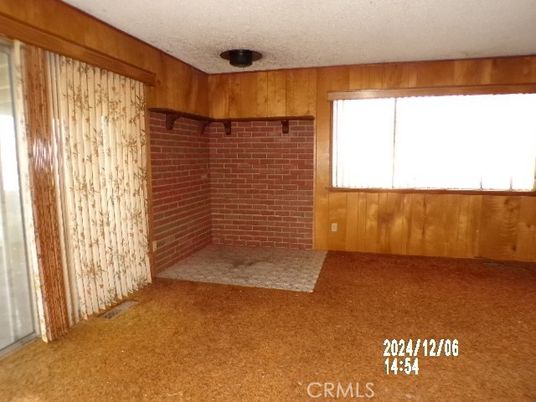 Empty room, Interior, Stone Walls, Wooden Walls