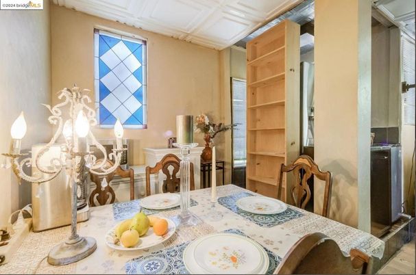 Dining room, Interior
