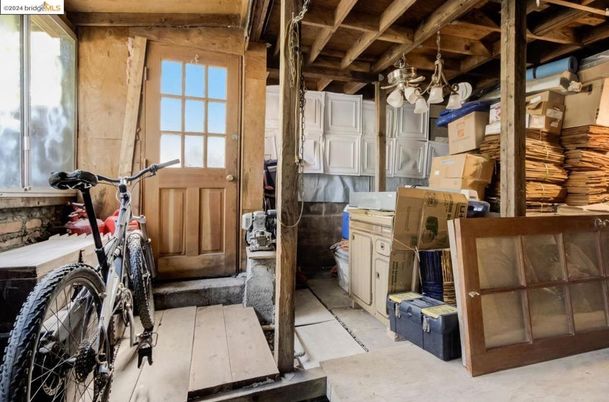 Fitness Equipment, Interior, Wooden Beams