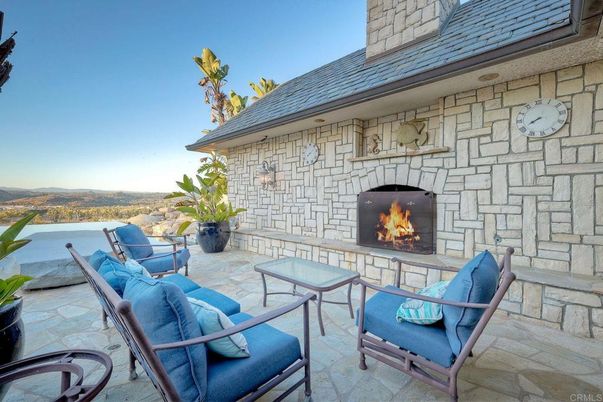 Exterior, Fireplace