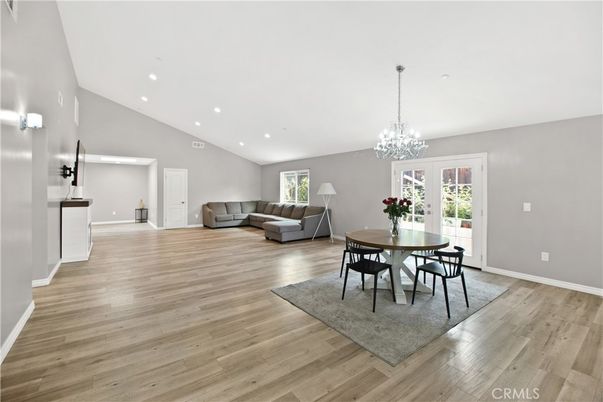 Chandelier, Dining room, Interior, Living room, Recessed Lighting, Wood Texture Flooring