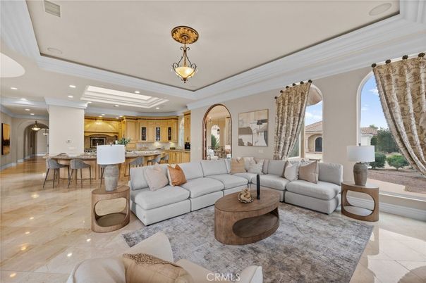 Dining room, Interior, Kitchen, Living room, Pendant Lights, Recessed Lighting, Stainless Steel Appliances