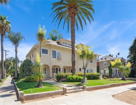 Backyard, Exterior, Facade, French Provincial