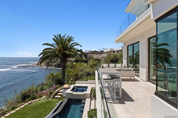 Exterior, Pool, Water