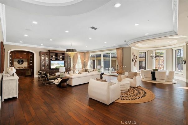 Chandelier, Dining room, Interior, Living room, Recessed Lighting, Wood Texture Flooring