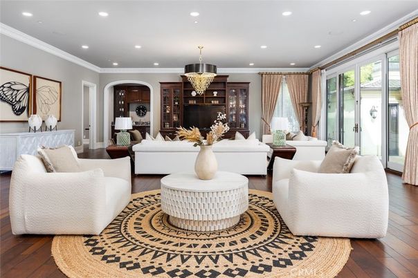 Chandelier, Interior, Living room, Recessed Lighting, Wood Texture Flooring