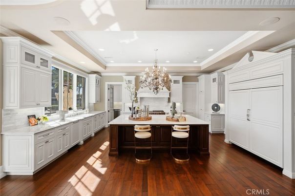 Chandelier, Interior, Kitchen, Recessed Lighting, Wood Texture Flooring