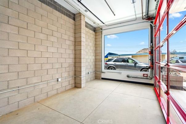 Garage, Interior, Stone Walls