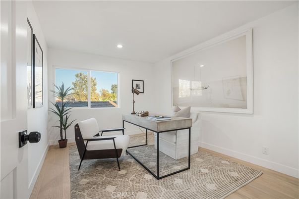 Home Office, Interior, Recessed Lighting, Wood Texture Flooring