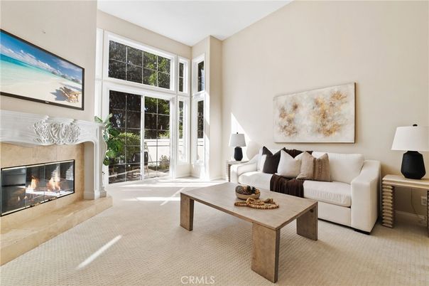 Fireplace, Interior, Living room