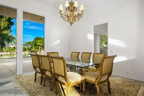 Chandelier, Dining room, Interior