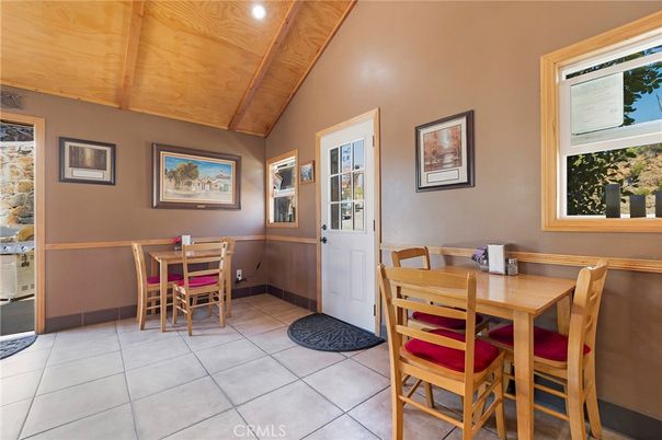 Dining room, Interior, Recessed Lighting, Wooden Beams, Wooden Ceilings