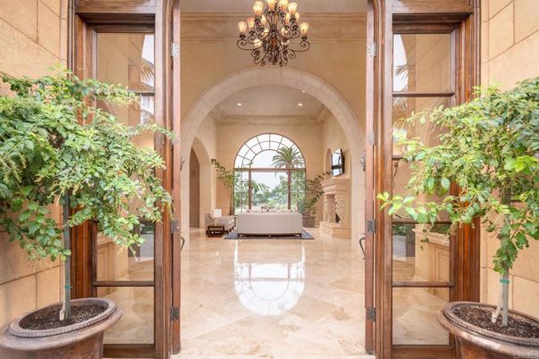 Chandelier, Interior, Recessed Lighting