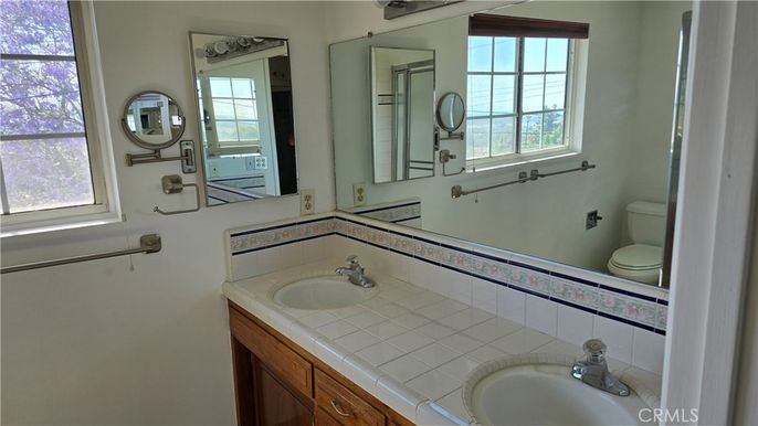 Bathroom, Interior, Tile Countertops