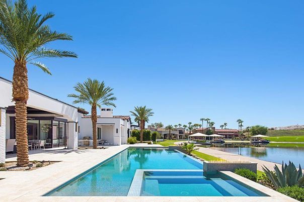 Exterior, Pool, Water