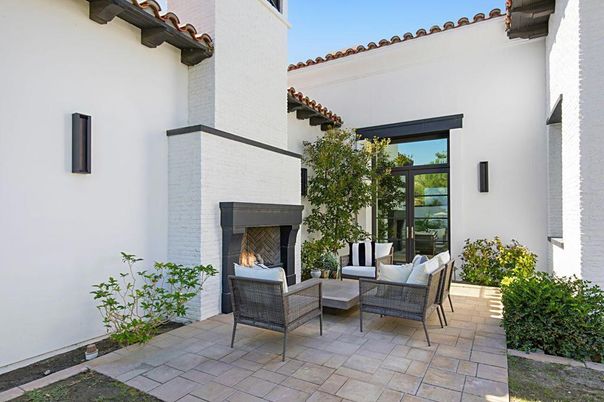 Exterior, Fireplace