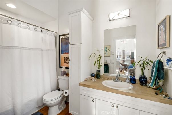 Bathroom, Interior, Recessed Lighting, Wood Texture Flooring