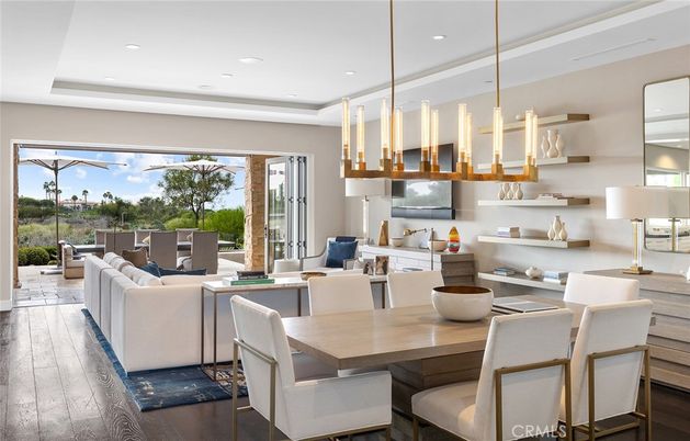 Dining room, Interior, Living room, Pendant Lights, Recessed Lighting, Wood Texture Flooring